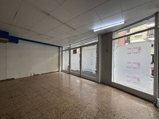 Local comercial en alquiler en La Torrassa en Hospitalet de Llobregat, L´