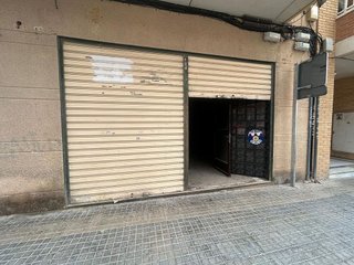 Local comercial en venta en Crevillent