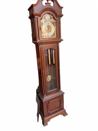Reloj de pie antiguo de caja larga con sonería