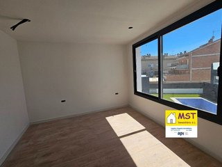 Casa adosada en venta en Artés