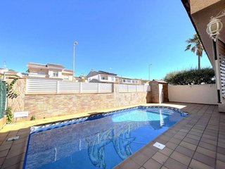 Chalet en alquiler en Curva - Heliópolis en Benicasim/Benicàssim