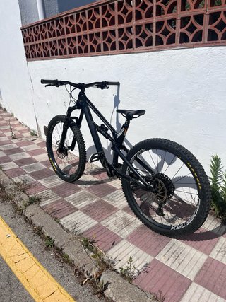 Bici Enduro canyon spectral