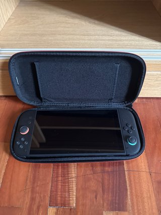Nintendo Switch + Mario Kart 8 Deluxe