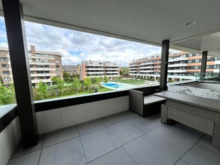 Piso en alquiler en Mirasierra en Madrid