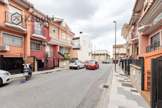 Casa adosada en venta en Maracena