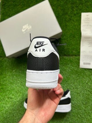 Nike Air Force 1 Negras y Blancas