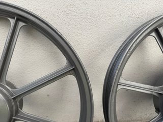 Ruedas vespino alx recien pintadas