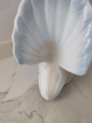Figura de porcelana de paloma