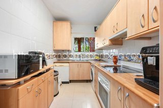 Piso en venta en Cabo Pino - Reserva de Marbella en Marbella