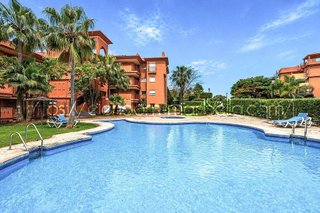 Piso en venta en Cabo Pino - Reserva de Marbella en Marbella
