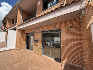 Casa adosada en venta en Zona Casco Antiguo en Navalcarnero