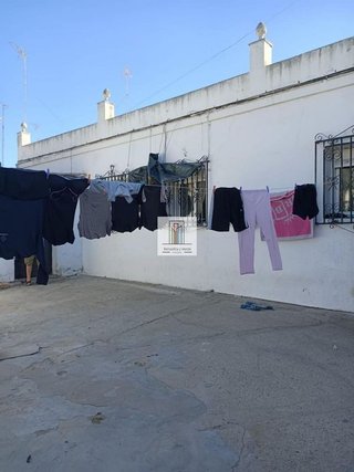 Chalet en venta en La Banda - Campo de Fútbol en Chiclana de la Frontera