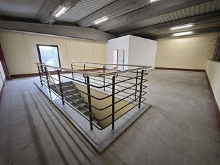 Nave industrial en alquiler en Abrera