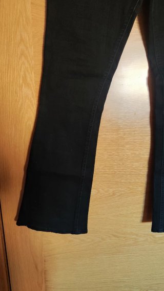 Pantalón campana negro