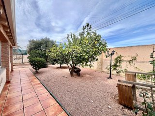 Chalet en venta en La Siesta - El Salado - Torreta en Torrevieja