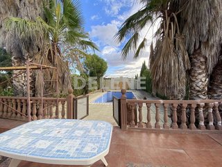 Chalet en venta en Hellín