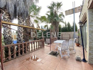 Chalet en venta en Hellín