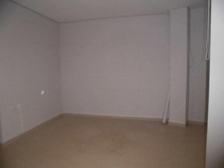 Local comercial en venta en Benicalap en Valencia