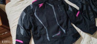 Chaqueta Moto SEVENTY DEGREES XS Negra/Rosa