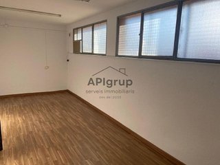 Nave industrial en venta en Sentmenat