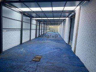 Nave industrial en venta en Sentmenat