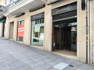 Local comercial en alquiler en Areal – Zona Centro en Vigo