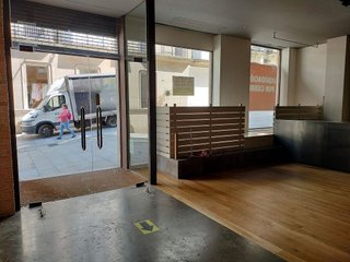 Local comercial en alquiler en Areal – Zona Centro en Vigo