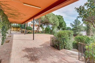 Local comercial en alquiler en Pedralbes en Barcelona