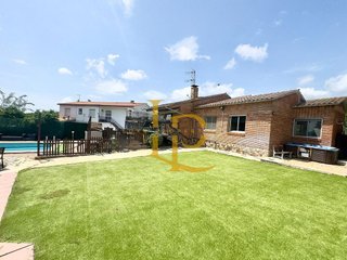 Chalet en venta en Caldes de Montbui