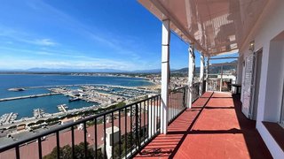 Piso en venta en Port Esportiu - Puig Rom - Canyelles en Roses