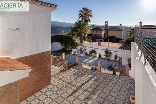 Chalet en venta en Crta. De la Sierra en Granada