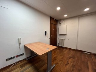 Oficina en alquiler en Vila de Gràcia en Barcelona