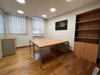 Oficina en alquiler en Vila de Gràcia en Barcelona