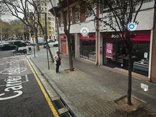 Local comercial en alquiler en El Poble Sec - Parc de Montjuïc en Barcelona