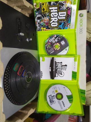 DJ Hero 2 Xbox 360 + 2 Juegos