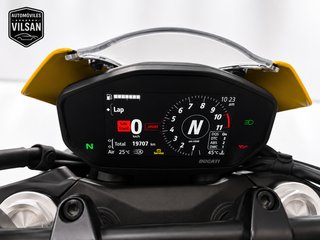 Ducati Monster 937 Amarilla