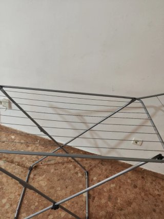 Tendedero plegable metálico