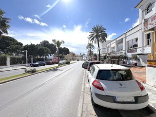 Local comercial en venta en Puerto Marina en Benalmádena