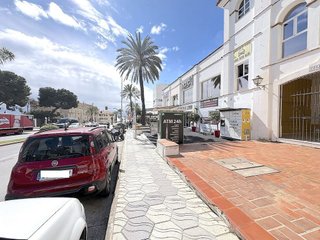 Local comercial en venta en Puerto Marina en Benalmádena