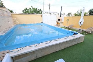 Chalet en venta en La Siesta - El Salado - Torreta en Torrevieja