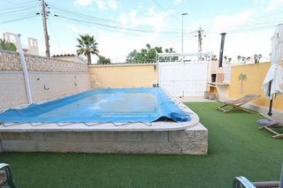 Chalet en venta en La Siesta - El Salado - Torreta en Torrevieja