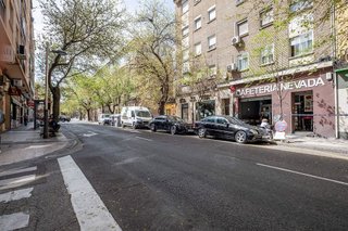 Local comercial en venta en Barrio Torrero en Zaragoza