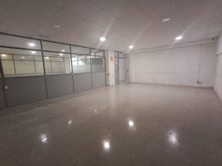 Local comercial en venta en Via Europa - Parc Central en Mataró