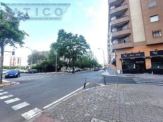 Local comercial en venta en Fontanal - San Carlos - San José en Sevilla