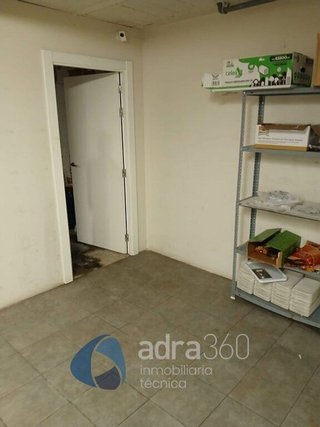 Local comercial en alquiler en San Adrián - La Cava en Logroño