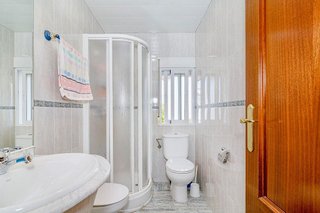 Casa adosada en venta en Atarfe