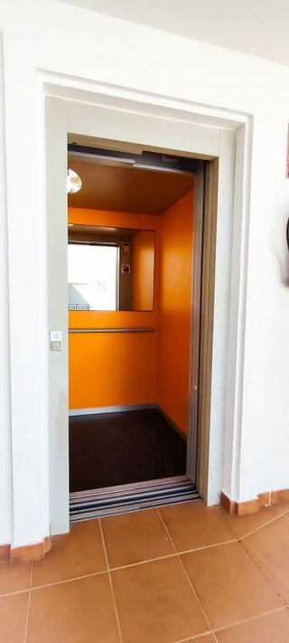 Garaje en venta en Sanlúcar la Mayor