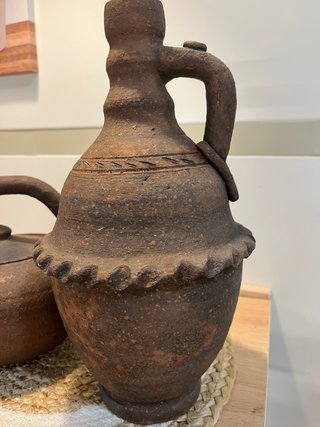 Giocattoli in argilla rustici antichi decorativi