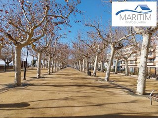 Garaje en venta en Calella
