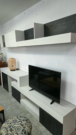 Mueble TV salón madera y cristal